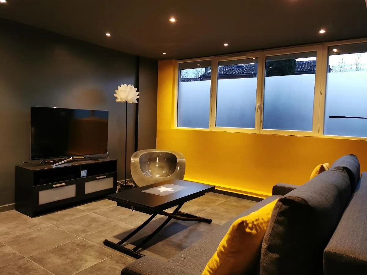 Appartement 2 pièces calme et tout confort à 3 minutes du tribunal Draguignan France